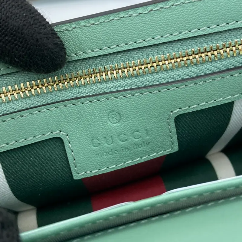 820688 CM 3 High-Quality Bags - Image 9