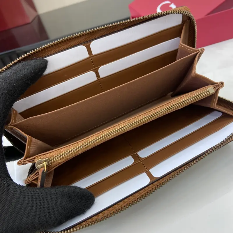 821207 CM 1 High-Quality Bags - Image 9