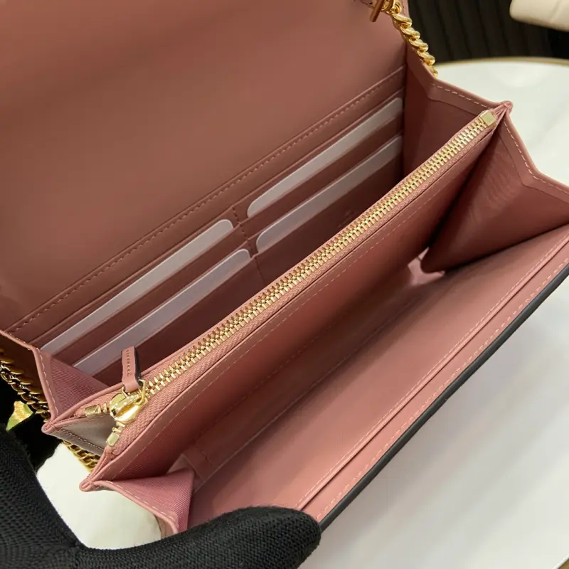 781555 CM 2 High-Quality Bags - Image 9