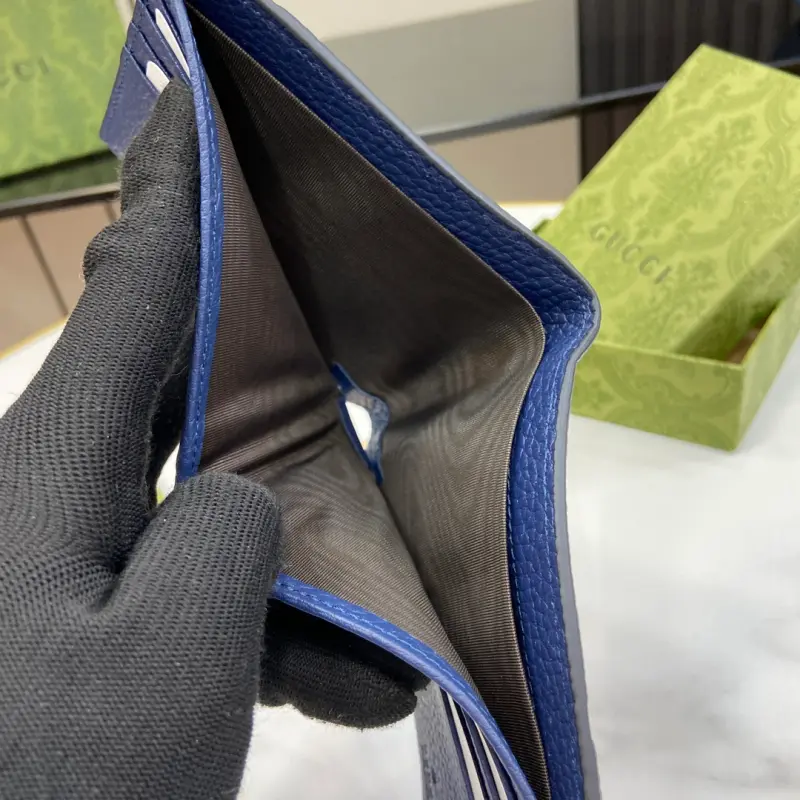 739475 CM 2 High-Quality Bags - Image 9