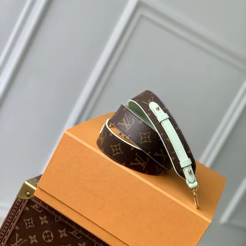 M24605 18x12.5x11cm High Quality Bags - Image 6