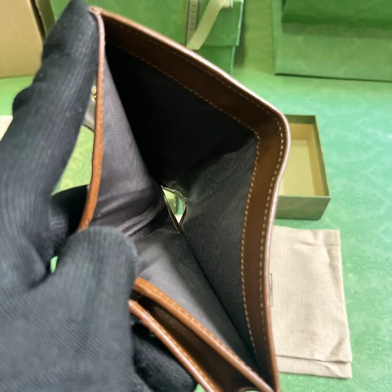 621887 CM 5 High-Quality Bags - Image 9