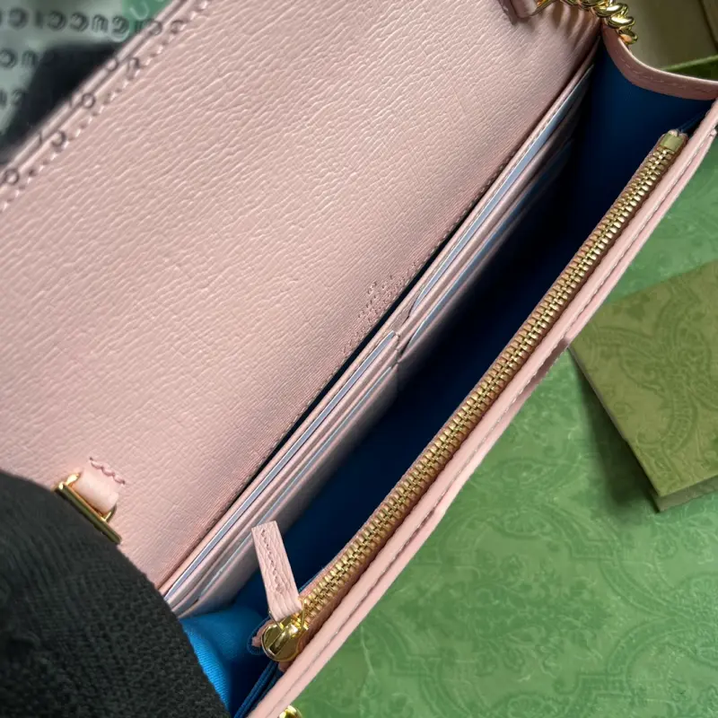 772643 CM 3 High-Quality Bags - Image 9