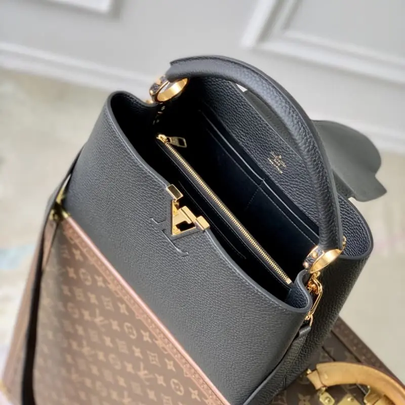 M24727 BlackMedium 315x20x11cm High Quality Bags - Image 9