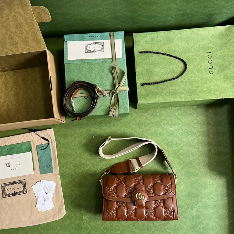 724529 CM 3 High-Quality Bags - Image 9