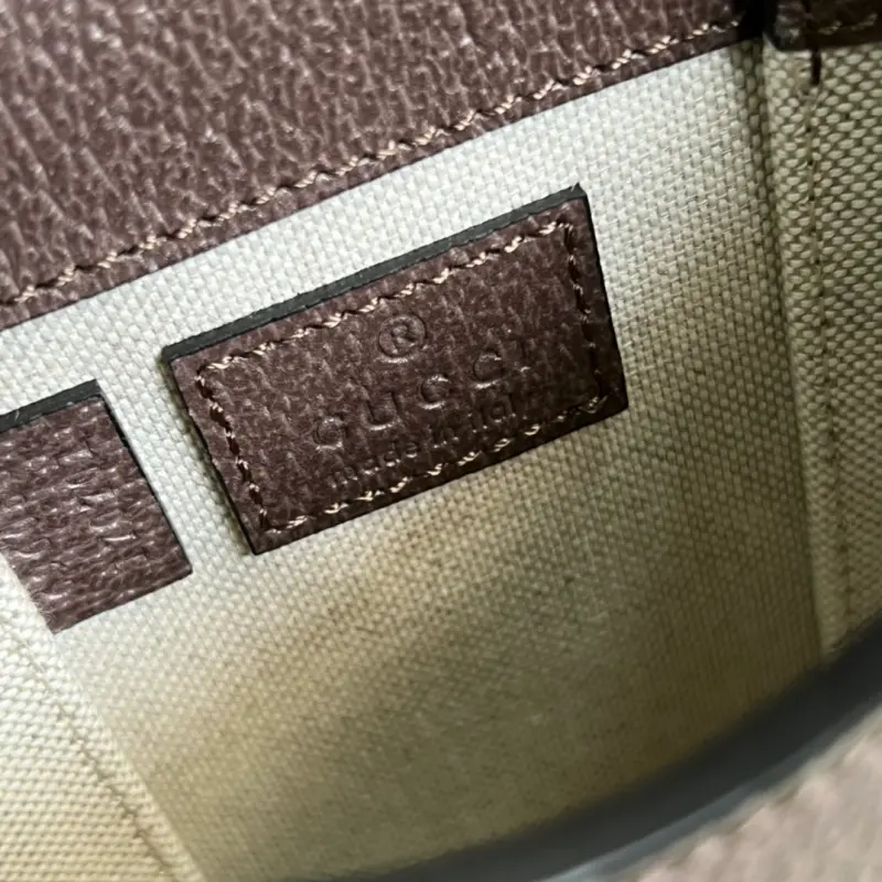 696056 CM 2 High-Quality Bags - Image 9