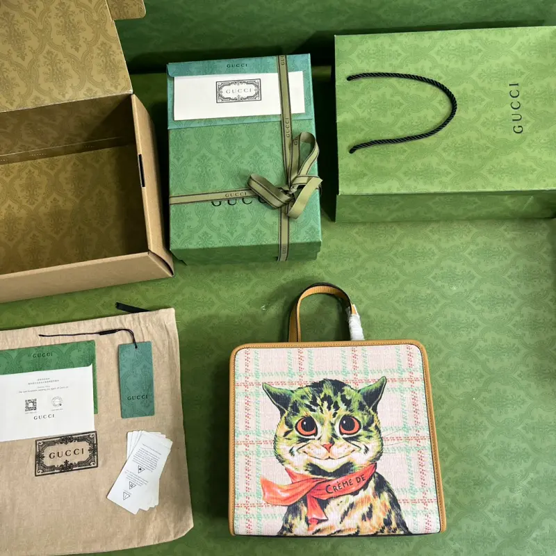 605614 CM 8 High-Quality Bags - Image 9