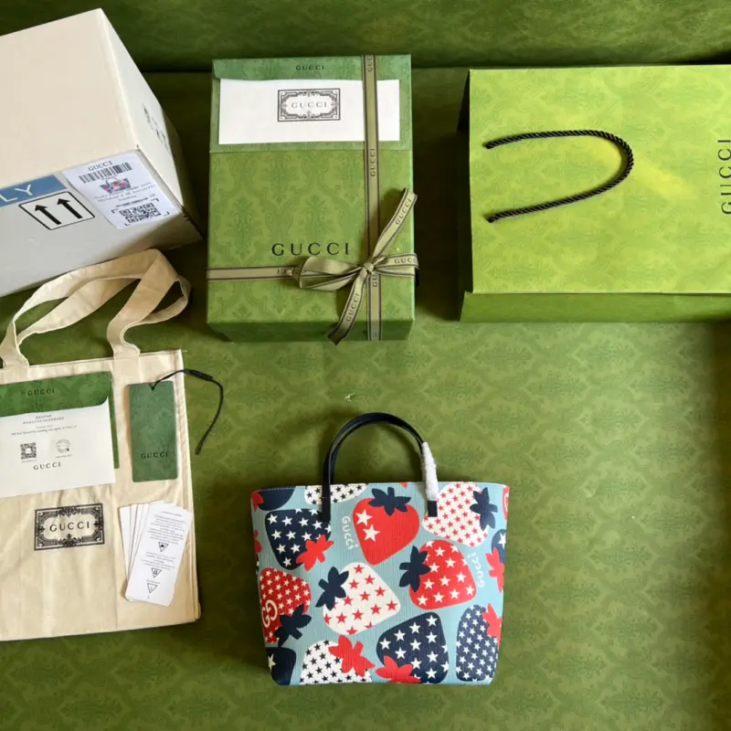 410812 CM 32 High-Quality Bags - Image 9