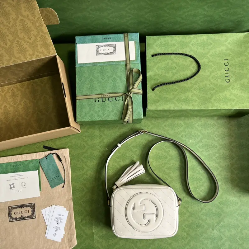 742360 CM 7 High-Quality Bags - Image 9