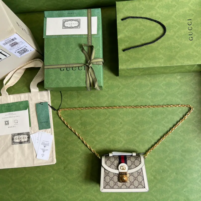 696180 CM 4 High-Quality Bags - Image 9