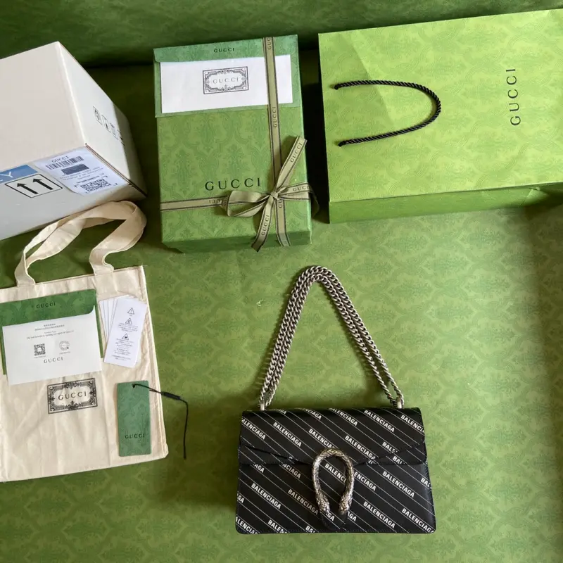 400249 CM 3 High-Quality Bags - Image 9