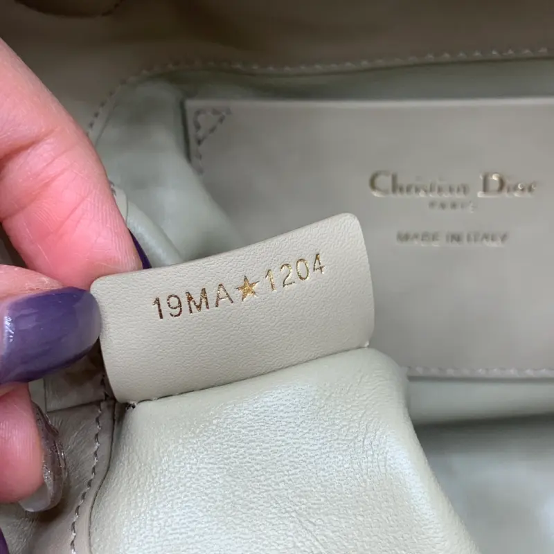 ML248 2 High Quality Bags - Image 9