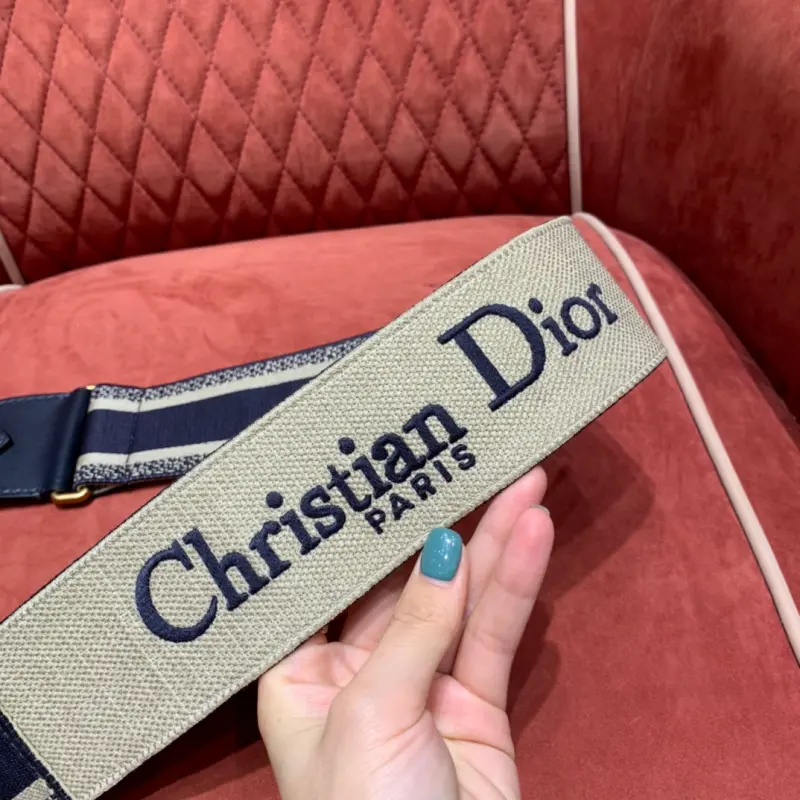 ML213 1 High Quality Bags - Image 6