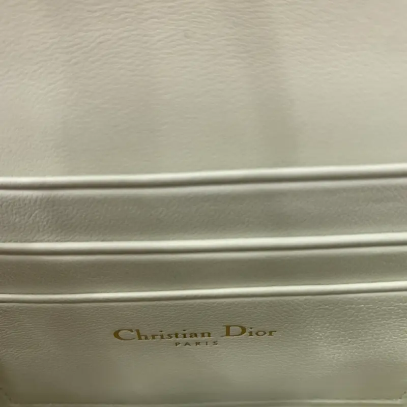 ML186 3 High Quality Bags - Image 9