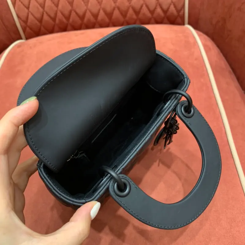 ML184 5 High Quality Bags - Image 8