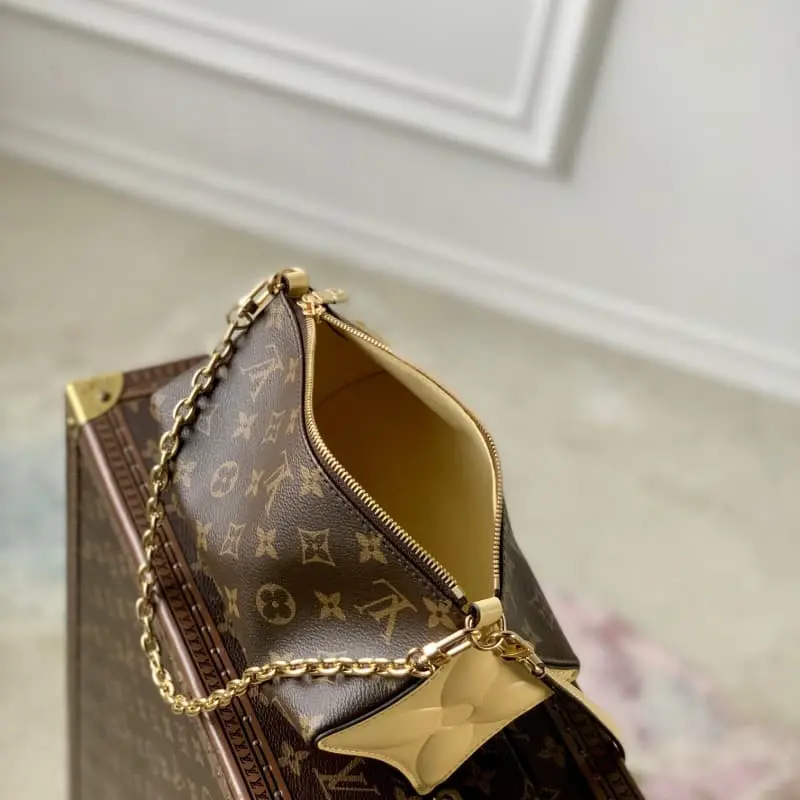 M11303 22.5x13x13cm High Quality Bags - Image 9