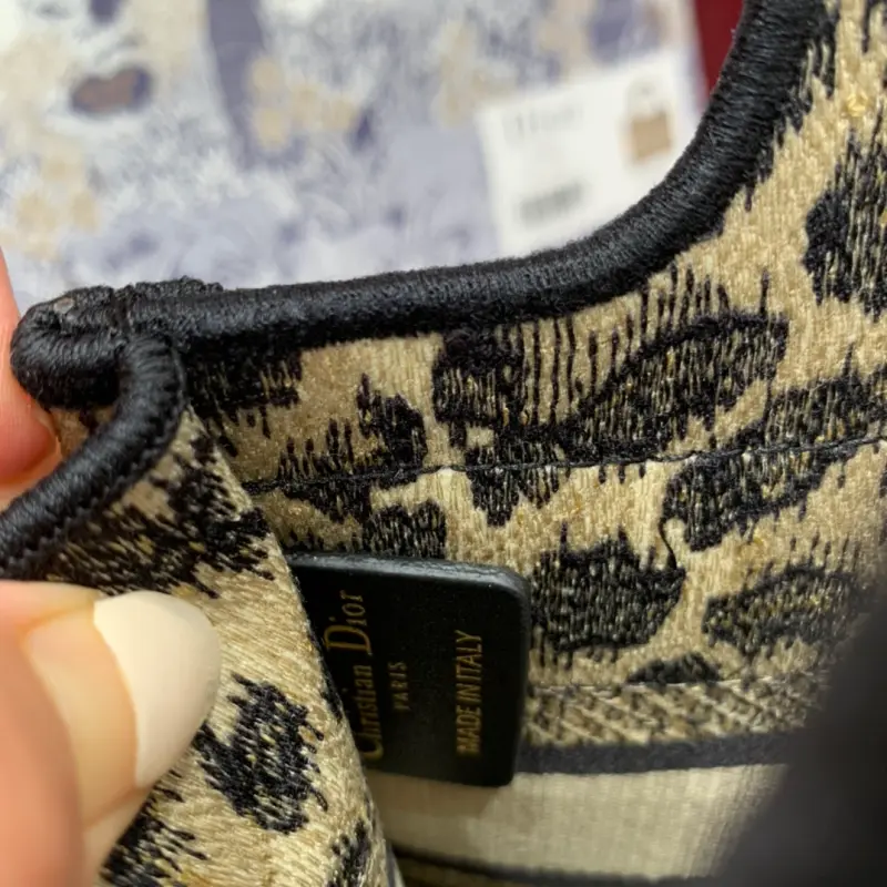 ML154 High Quality Bags - Image 9