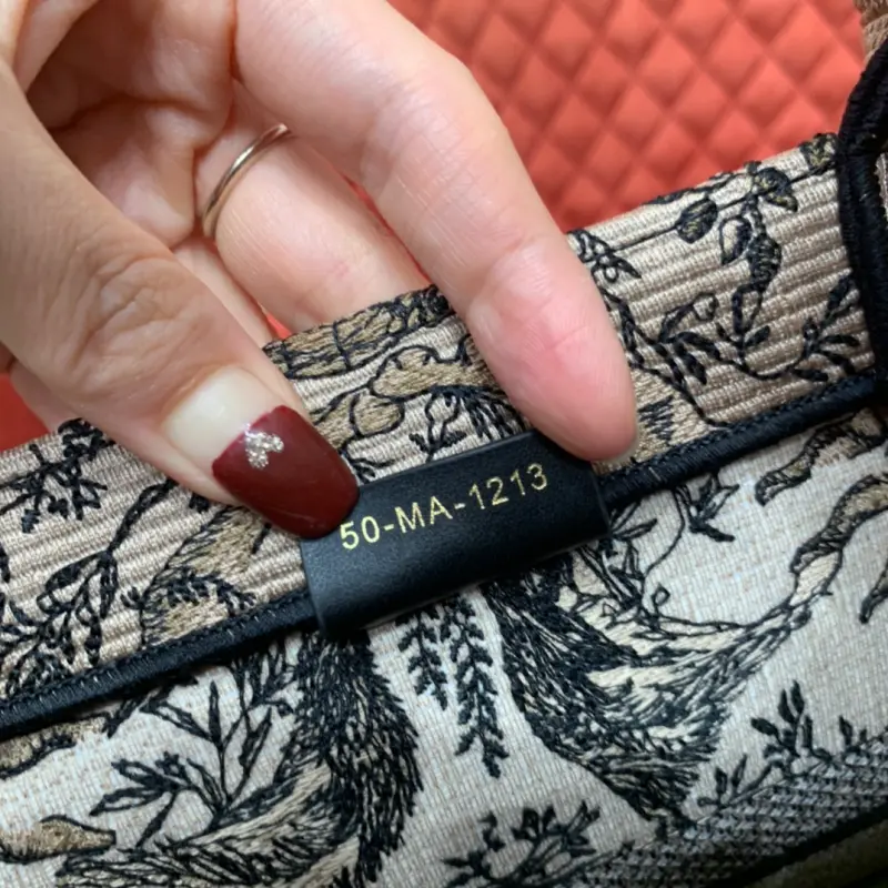 ML151 3 High Quality Bags - Image 9