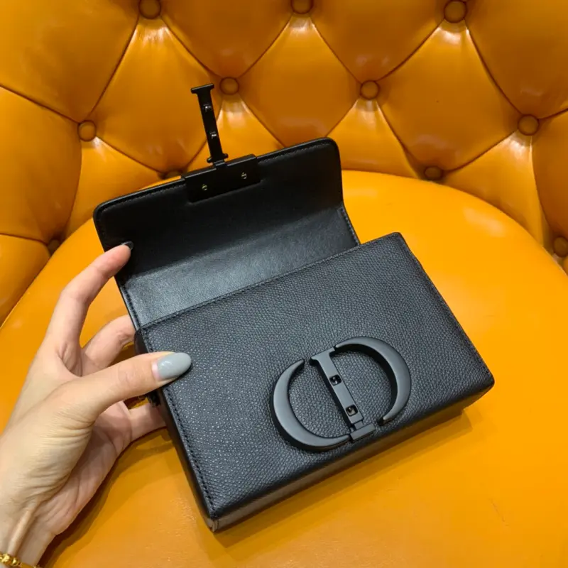 ML135 High Quality Bags - Image 9