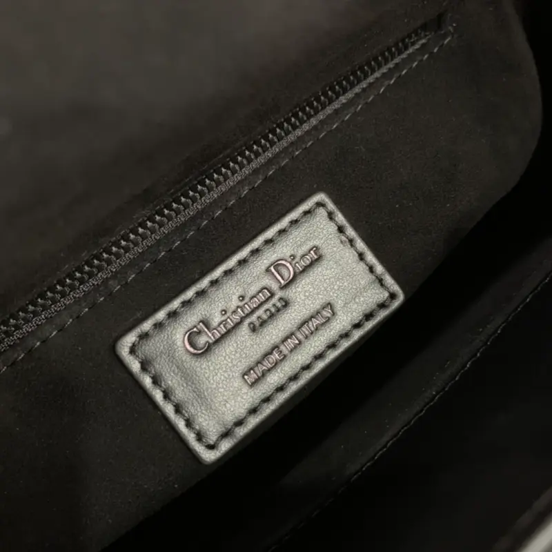 ML133 High Quality Bags - Image 9