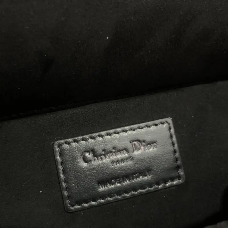 ML132 High Quality Bags - Image 9