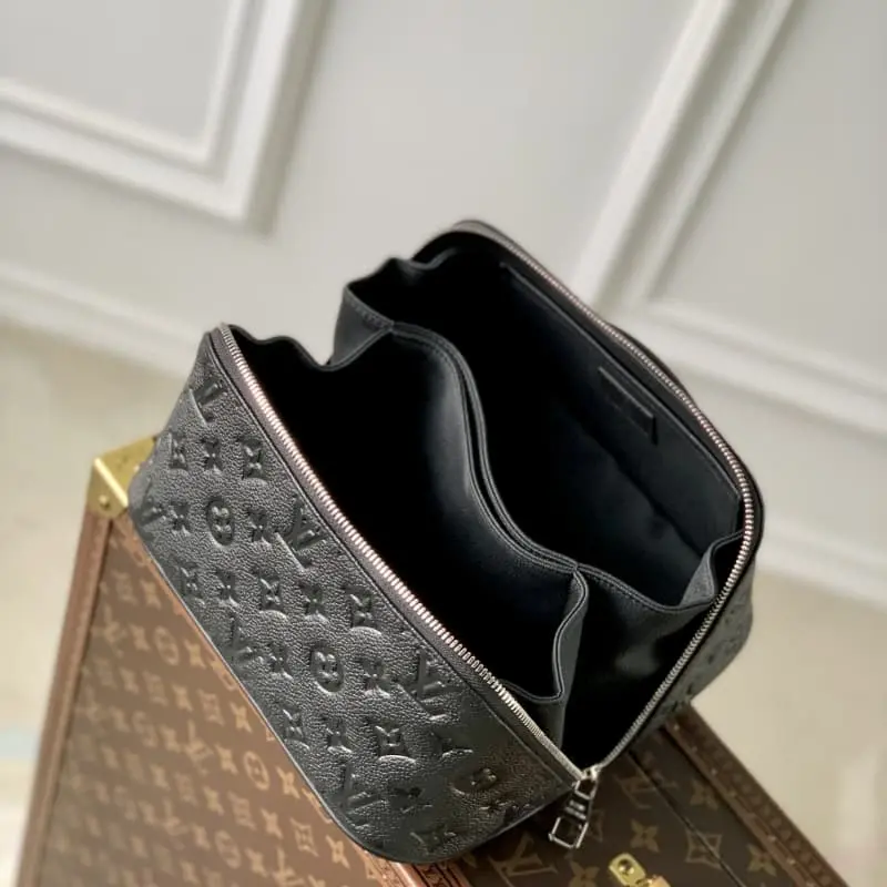M11750 embossed 24x13x13cm High Quality Bags - Image 9