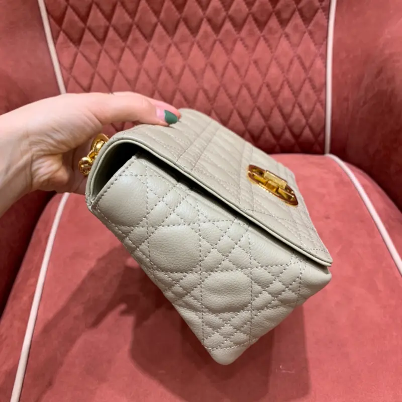 ML103 1 High Quality Bags - Image 9