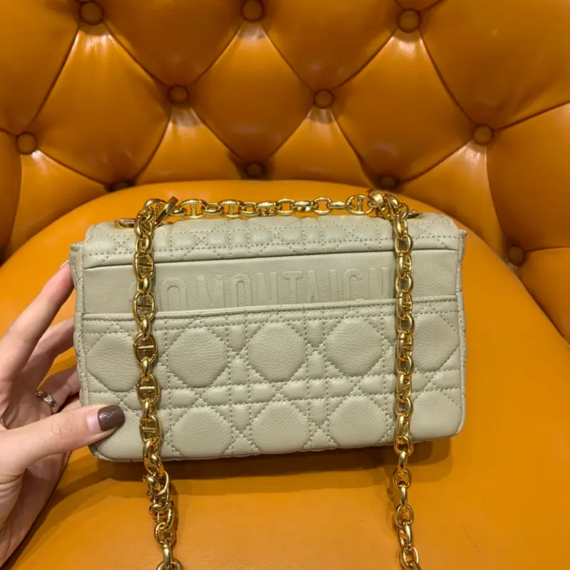 ML102 4 High Quality Bags - Image 9