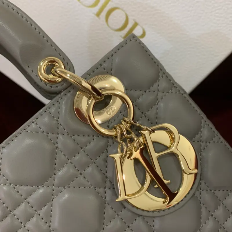 ML83 High Quality Bags - Image 9