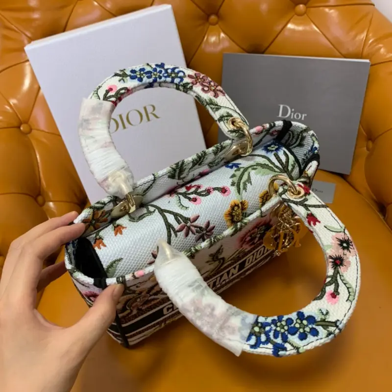 ML53 High Quality Bags - Image 9