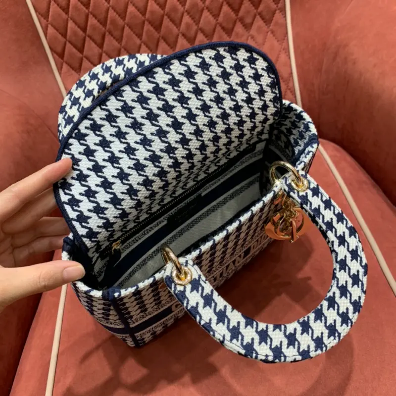 ML45 High Quality Bags - Image 9