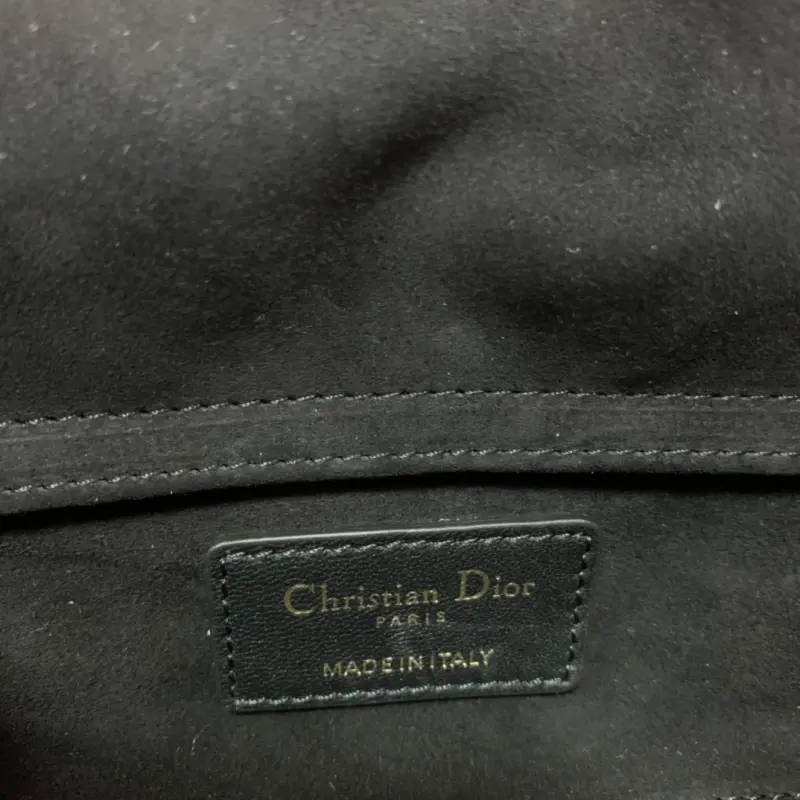 ML23 3 High Quality Bags - Image 9