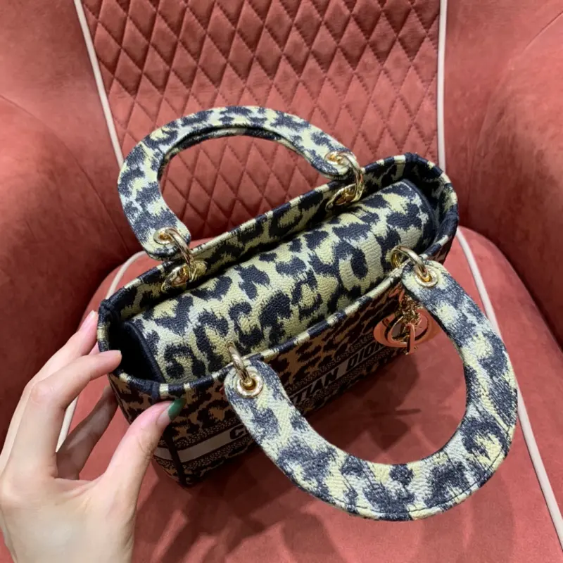 ML22 High Quality Bags - Image 9