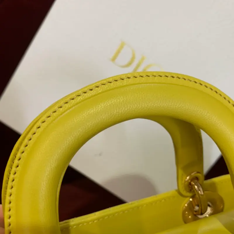 ML16 1 High Quality Bags - Image 9