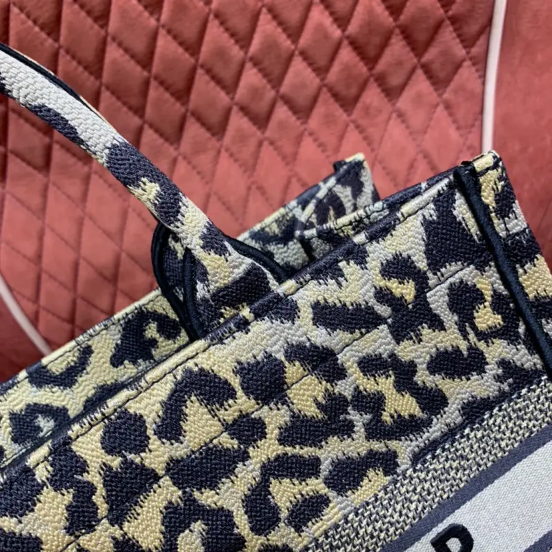 ML14 1 High Quality Bags - Image 9