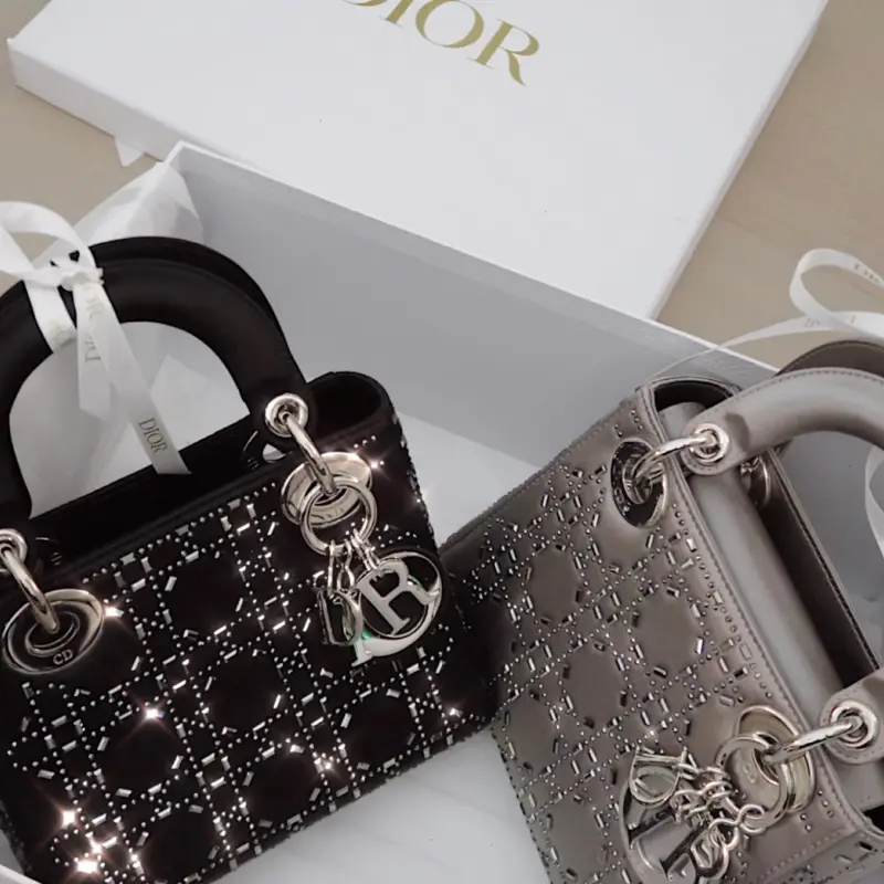 ML314 2 High Quality Bags - Image 7