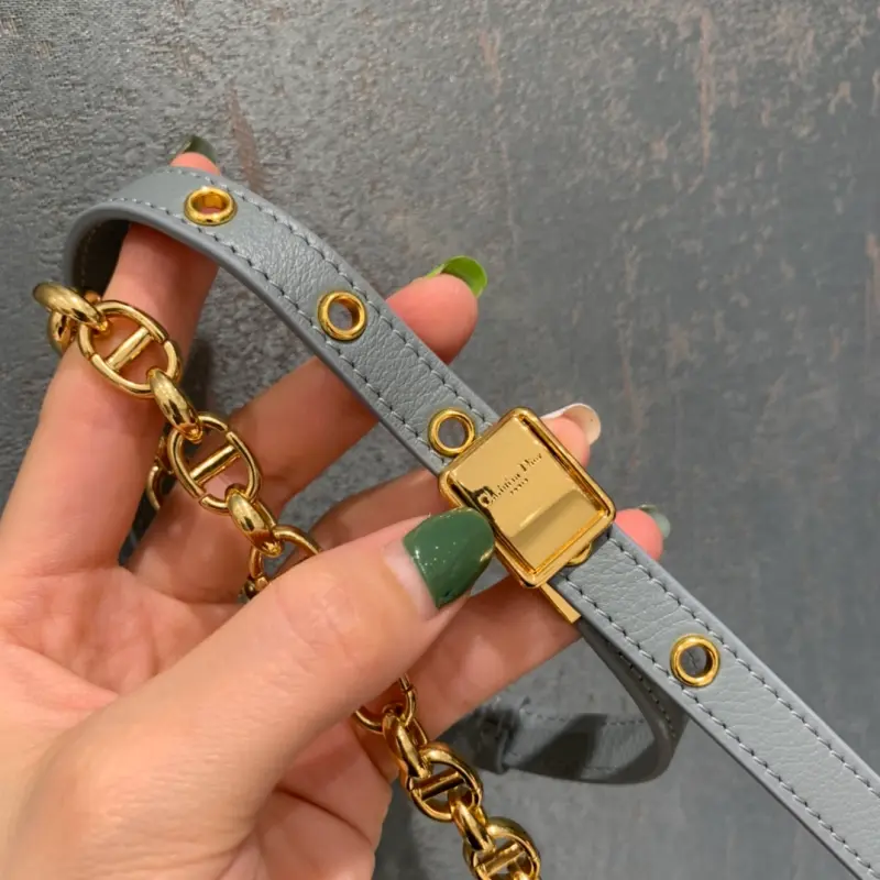 ML102 5 High Quality Bags - Image 9