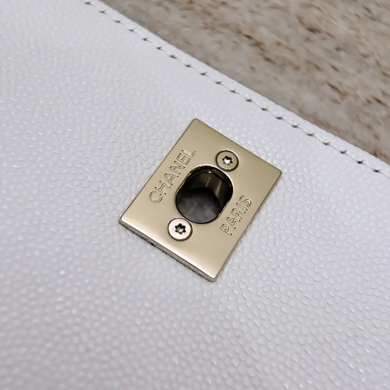 Mini White and Gold Car Edge High Quality Bags - Image 13