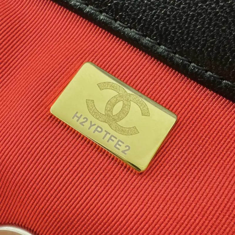 19 Bag Black Silver Medium 30cm High Quality Bags - Image 15