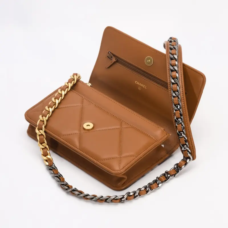 19Week CM 3 High Quality Bags - Image 10