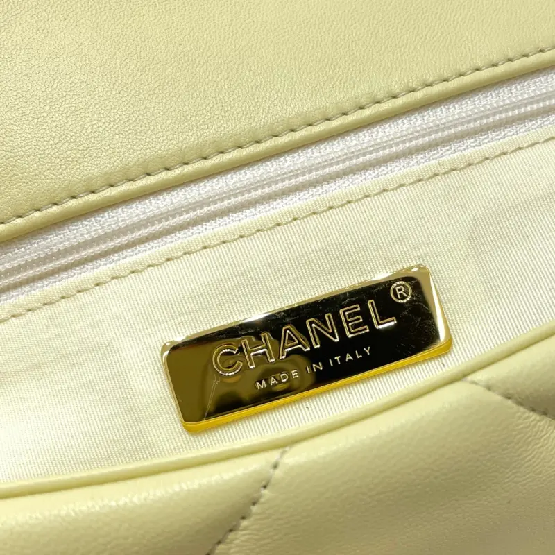 19Bag Small 26cm CM 7 High Quality Bags - Image 9