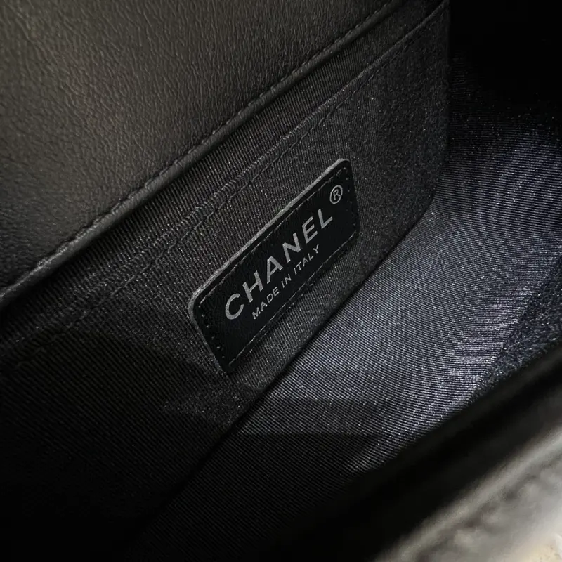 Leboy Trumpet 20cm Large V Calf Leather CM 1 High Quality Bags - Image 9