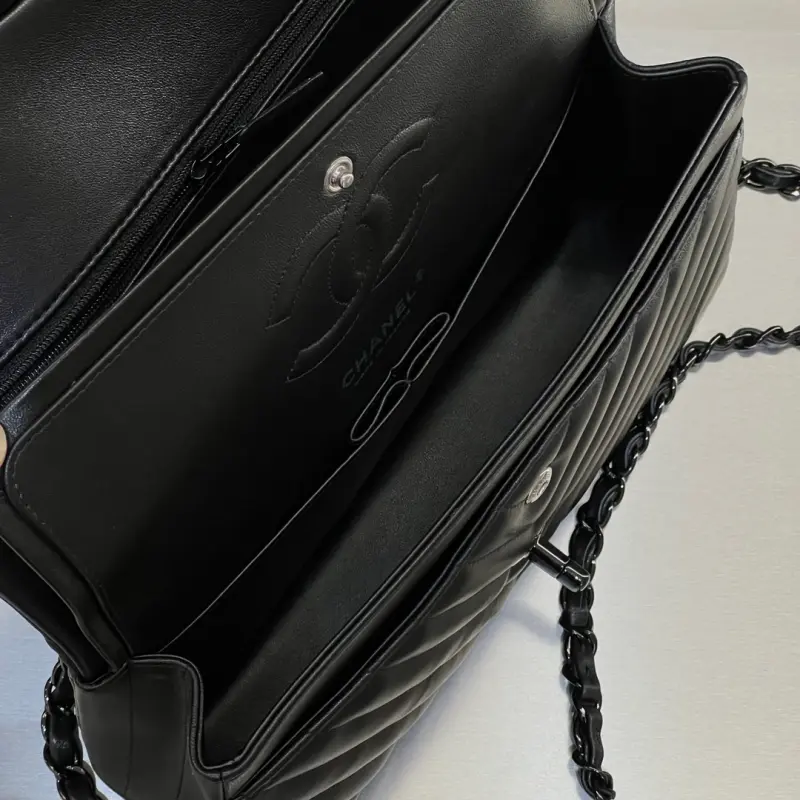 Medium 25cm Lamb Skin CM 11 High Quality Bags - Image 9