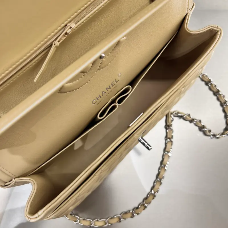 Medium 25cm Lamb Skin CM 12 High Quality Bags - Image 9