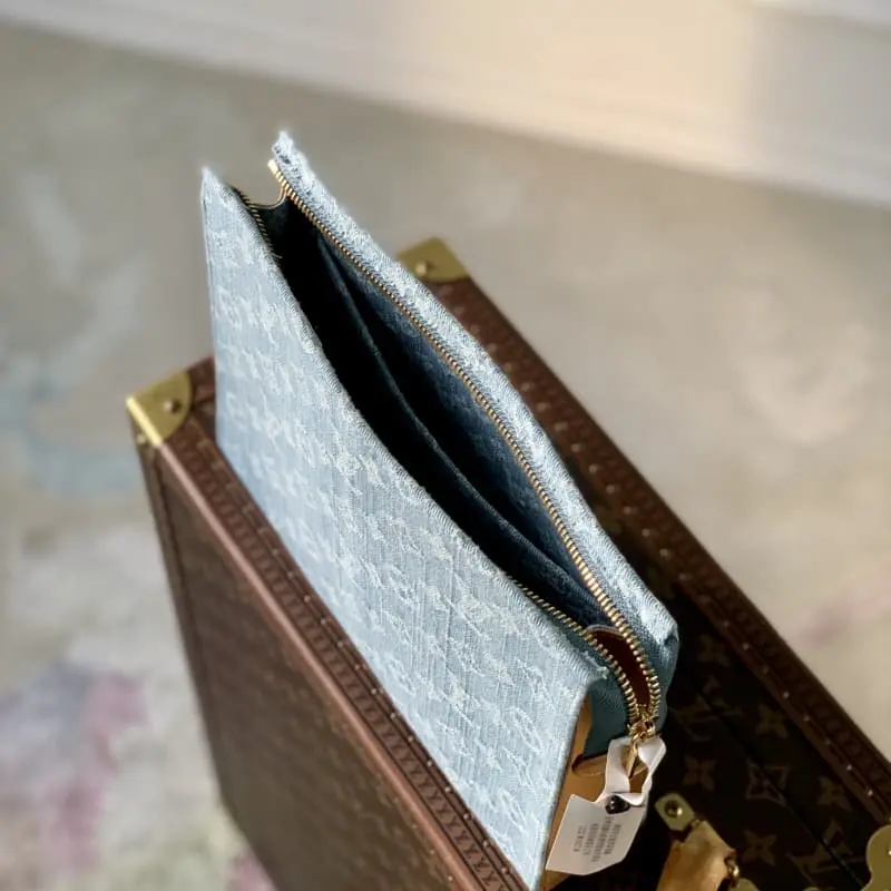 M47542 Light blue denim HH154 26x20cm High Quality Bags - Image 10