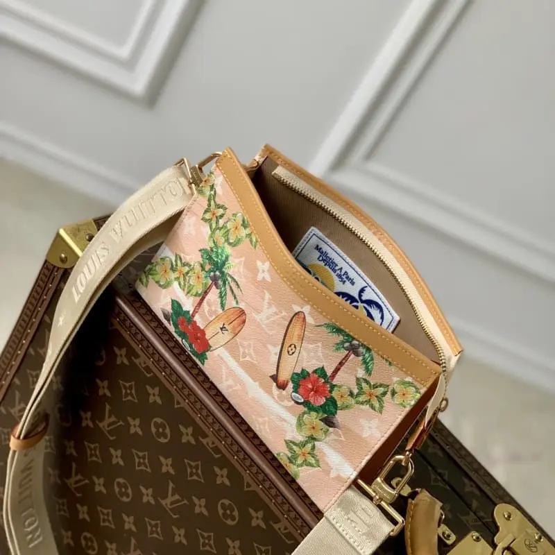 M83466 HH100 2 Apricots 22x14.5x4.5cm High Quality Bags - Image 9