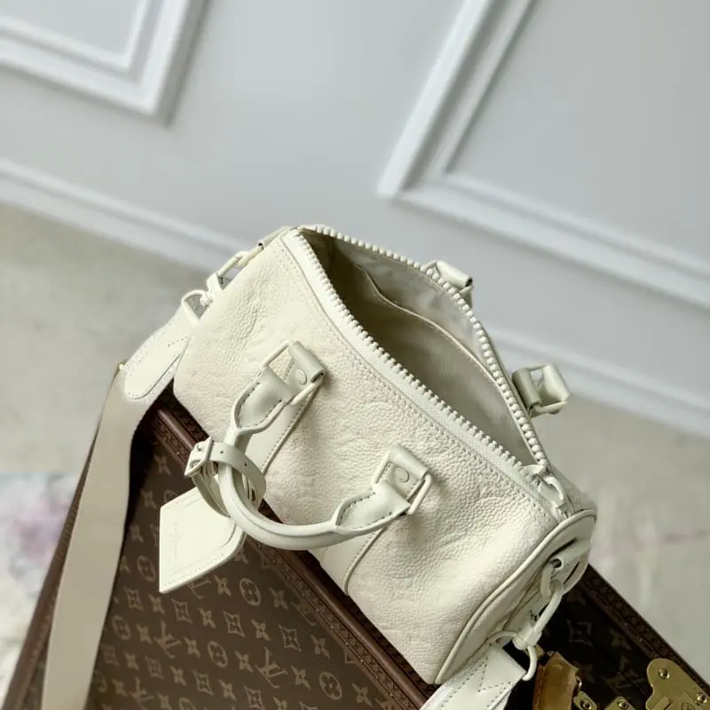 M24434 White HH86 25x15x11cm High Quality Bags - Image 10