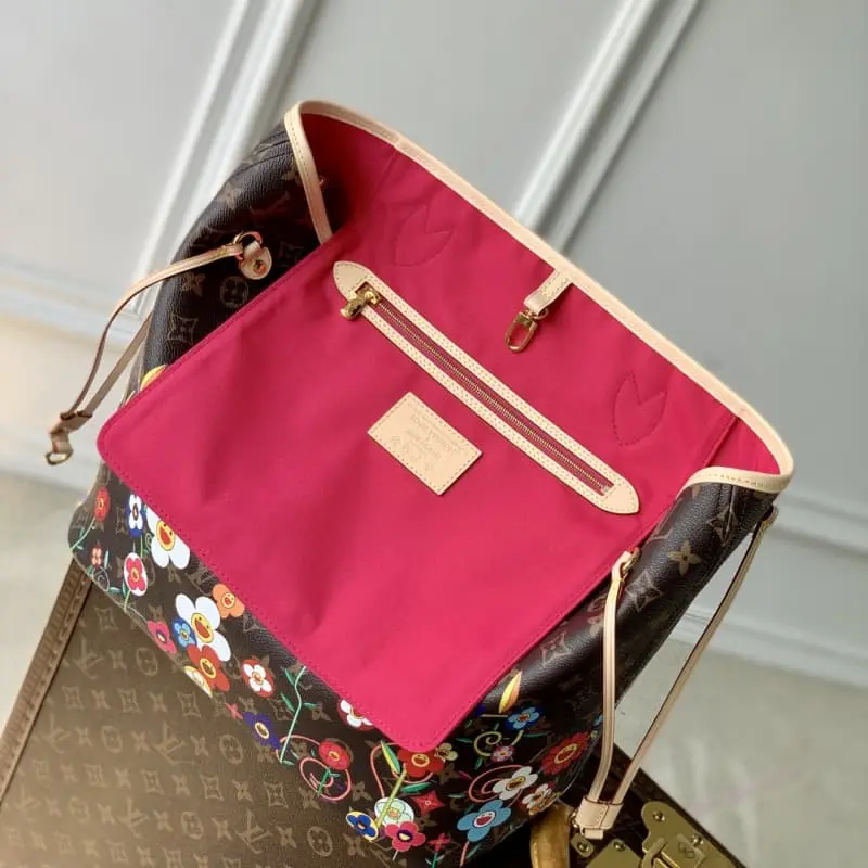 M13271 31x28x14cm High Quality Bags - Image 9