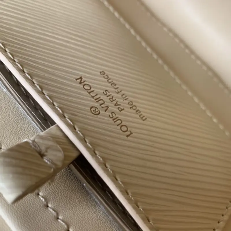 M24765 Black 23x17x9.5cm High Quality Bags - Image 8