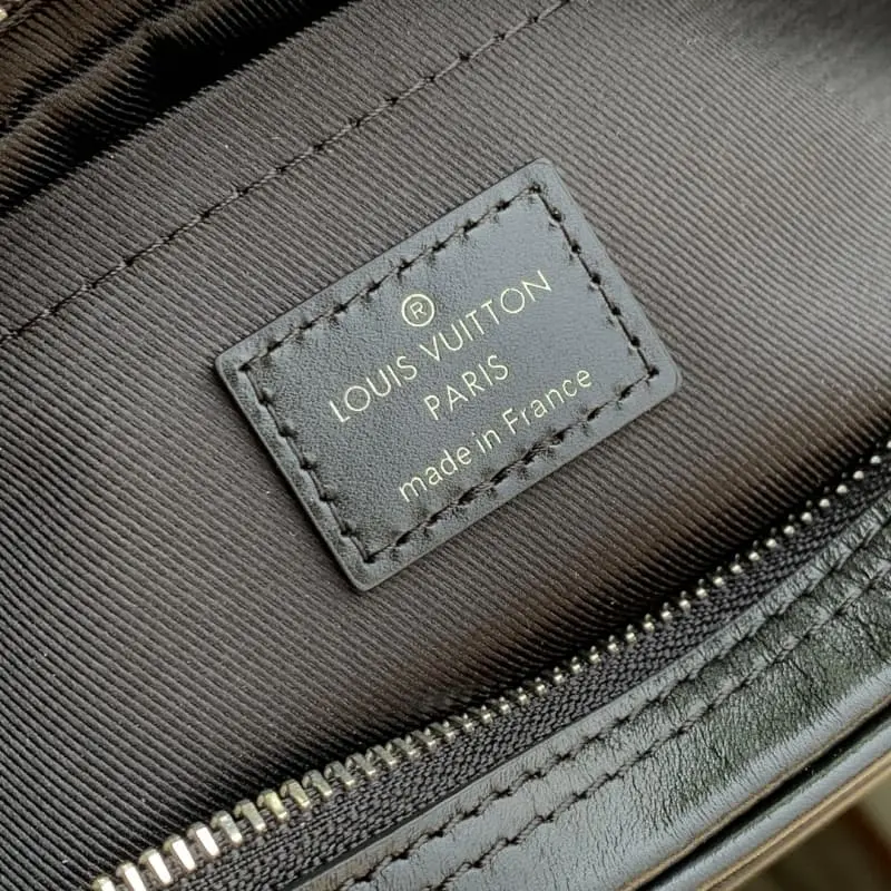 M13987 17.5x11x25cm High Quality Bags - Image 8